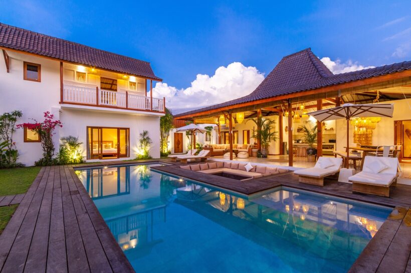 real estate, luxury villa, vacation-4955087.jpg